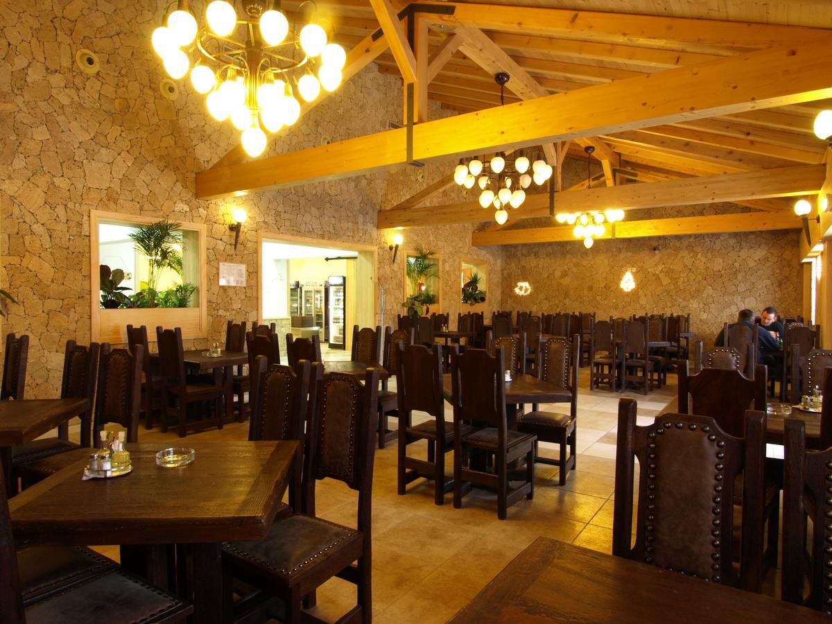 Odmoriste Zir - Restoran Macola Hotel Mogoric Exterior photo